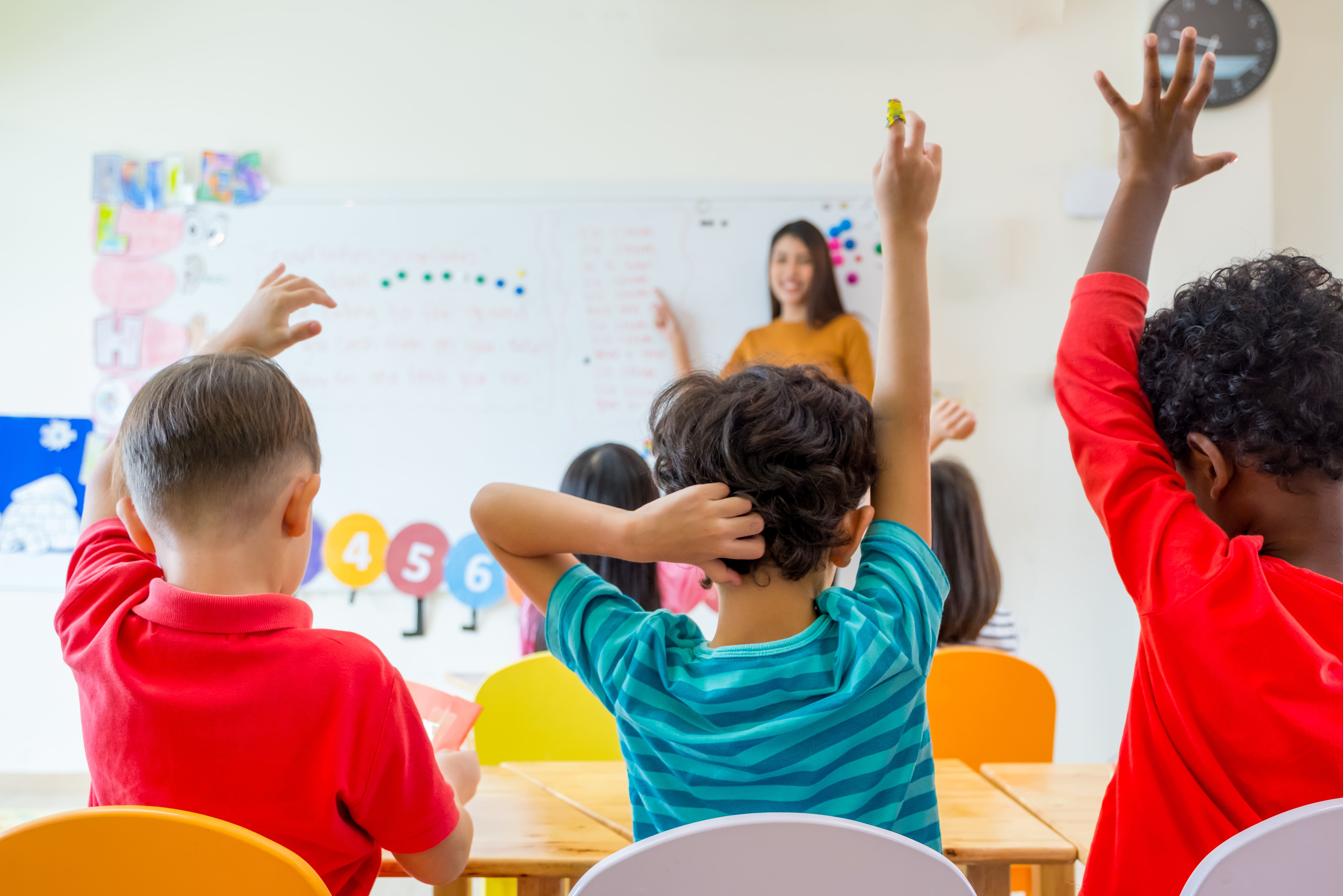 A interdisciplinaridade está ganhando cada vez mais espaço no ambiente escolar. Neste texto, você vai conferir o porquê de implementá-la também em sua escola!