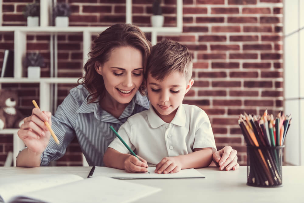 Confira algumas dicas para auxiliar as crianças a ir bem na escola!