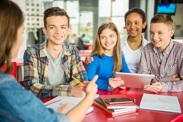 Prova Brasil do ensino médio será realizada em todas as escolas em 2017