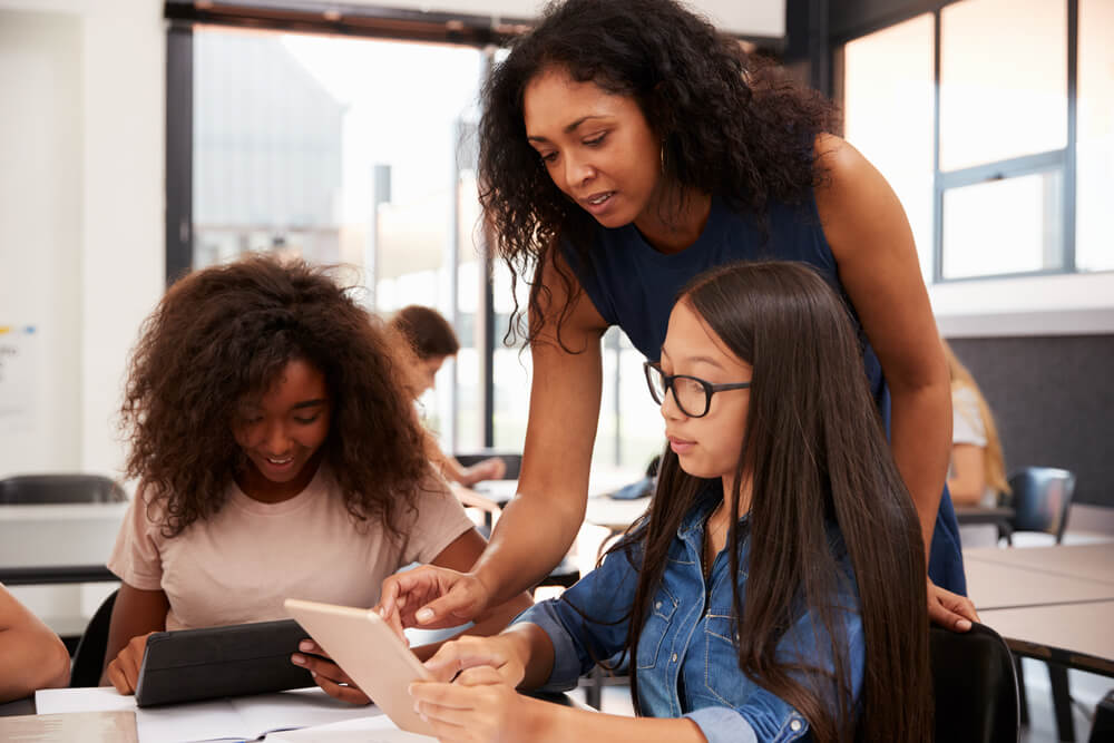 Legado do ensino remoto: tecnologia chegou à sala de aula, mas há